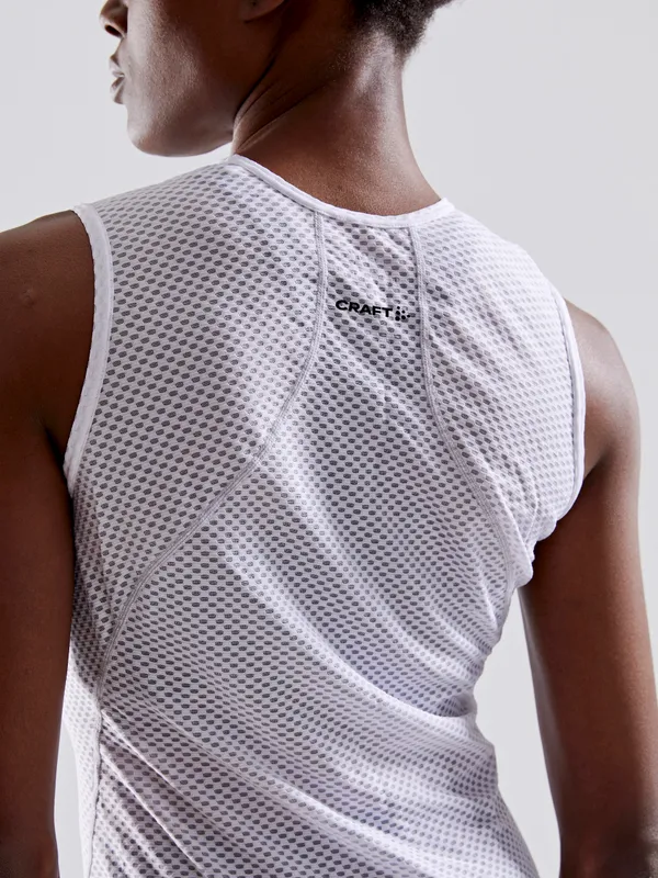 1903404-900000_Cool Mesh Superlight SL W_Closeup4.jpg